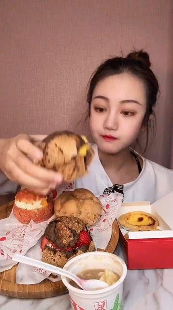 吃泡芙的呆瓜,呆瓜的甜蜜冒险